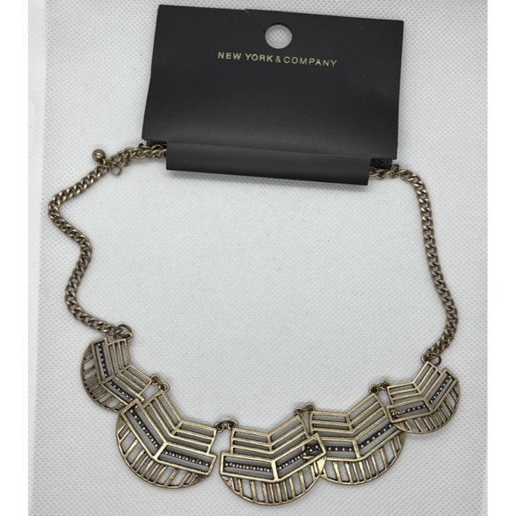 New York & Co NWT Geometric Cutout Brass Tone Collar Bib Minimalist Necklace - Picture 4 of 4